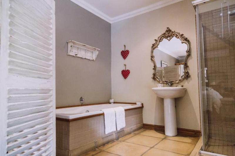 Douglas Villiera Guesthouse מראה חיצוני תמונה